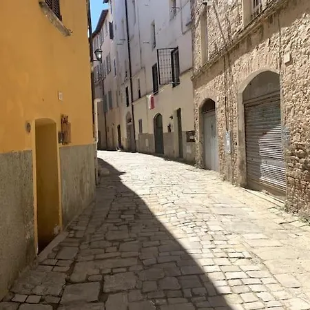 Daire Grazioso In Centro Storico A