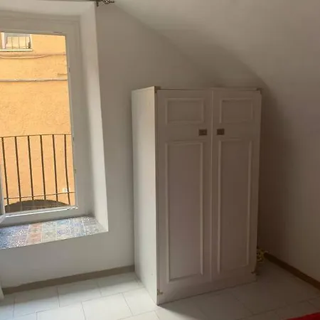 Grazioso In Centro Storico A Apartman